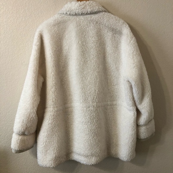 Anthropologie Maeve Cinched Soft & Elegant Faux Fur Coat in Ivory - Size Large - Picture 6 of 9